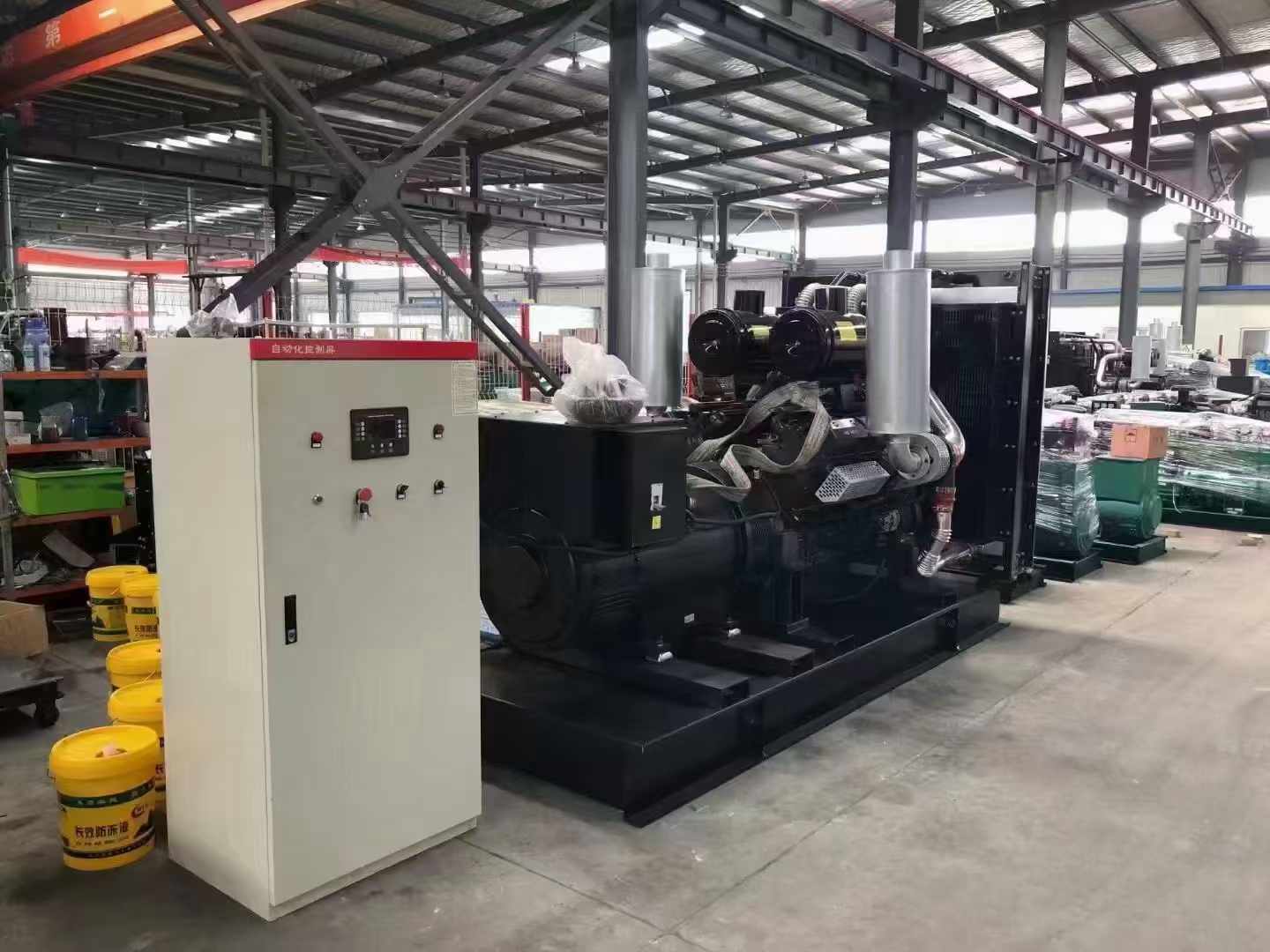 香坊柴油发电机运行时的噪音和振动水平如何?